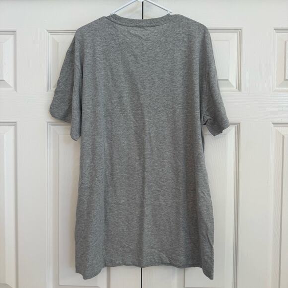 Disney Mickey Mouse Short Sleeve T Shirt Gray Velvet Graphic Size XL - Picture 2 of 5